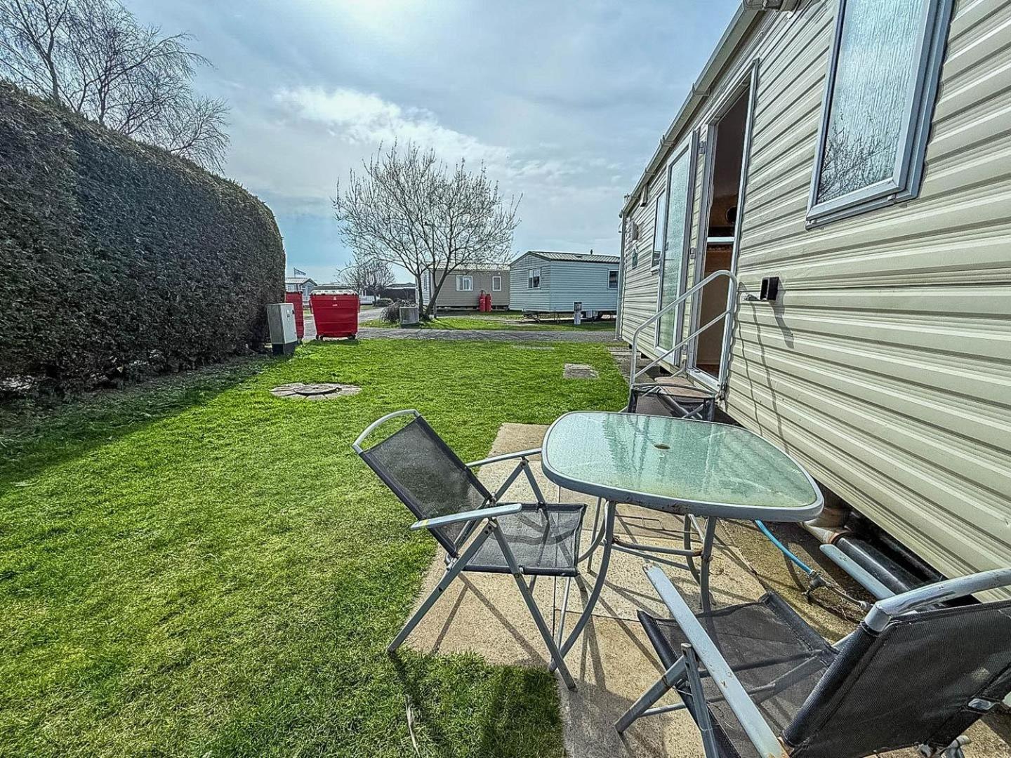 Spacious 8 Berth Caravan At Southview Holiday Park Near Skegness Ref 33018Ml Zewnętrze zdjęcie